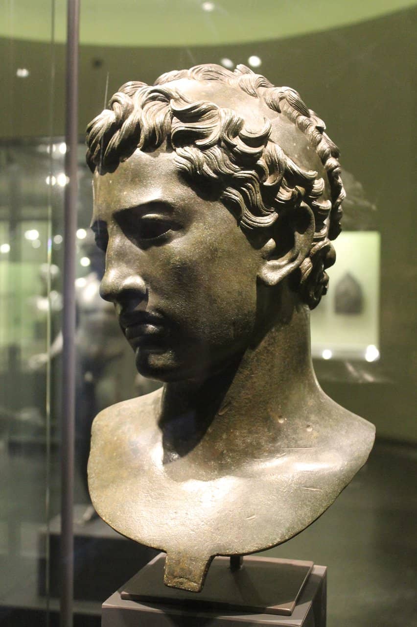 Prehistoric Tools & Neolithic Artifacts