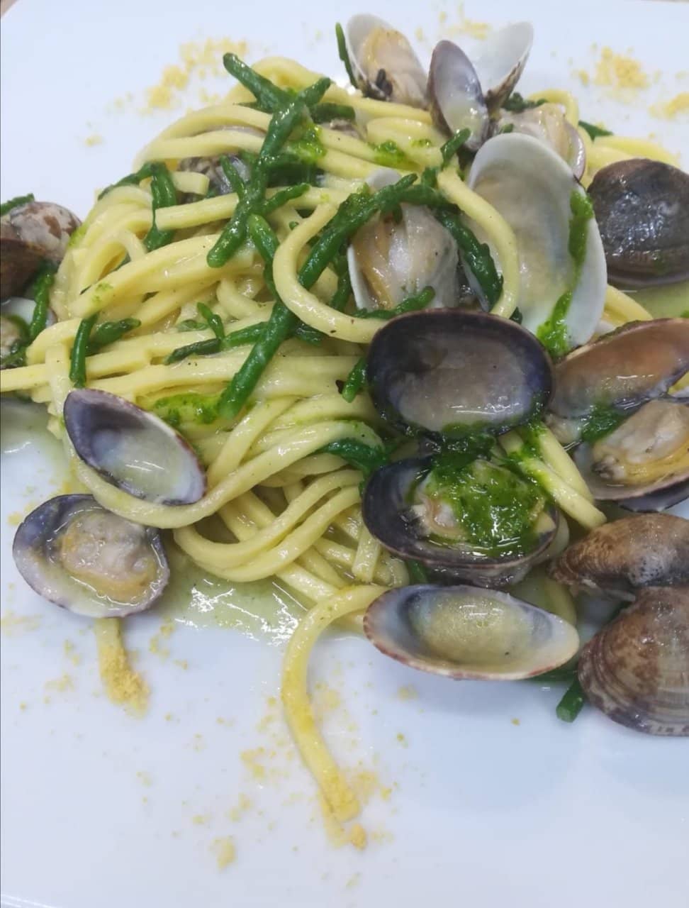 Spaghetti alla Chitarra Vongole, Bottarga e Salicornia