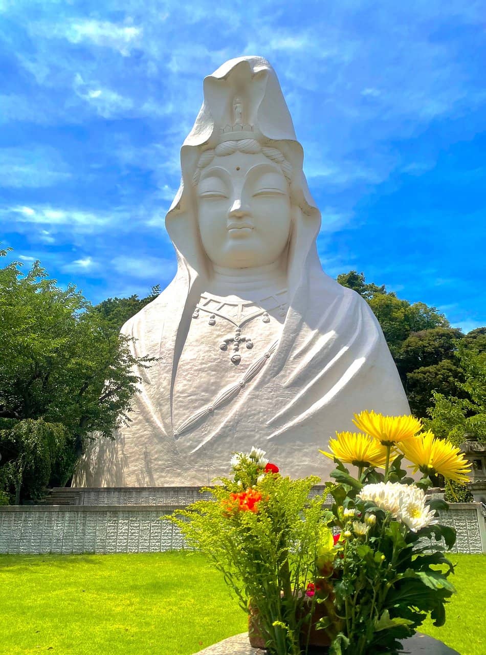 The Great Kannon Statue