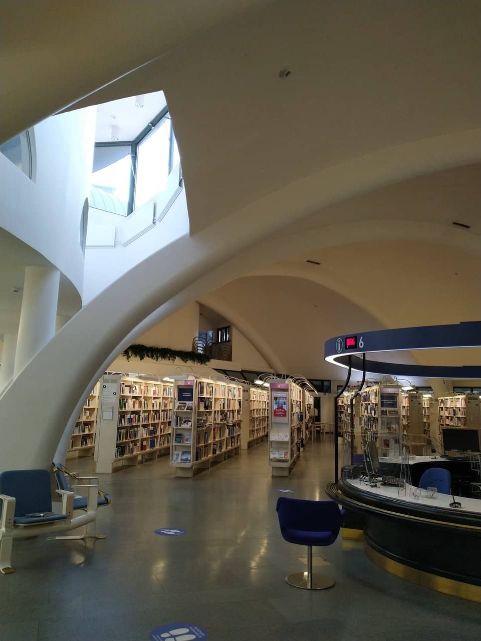 Striking Rounded Architecture