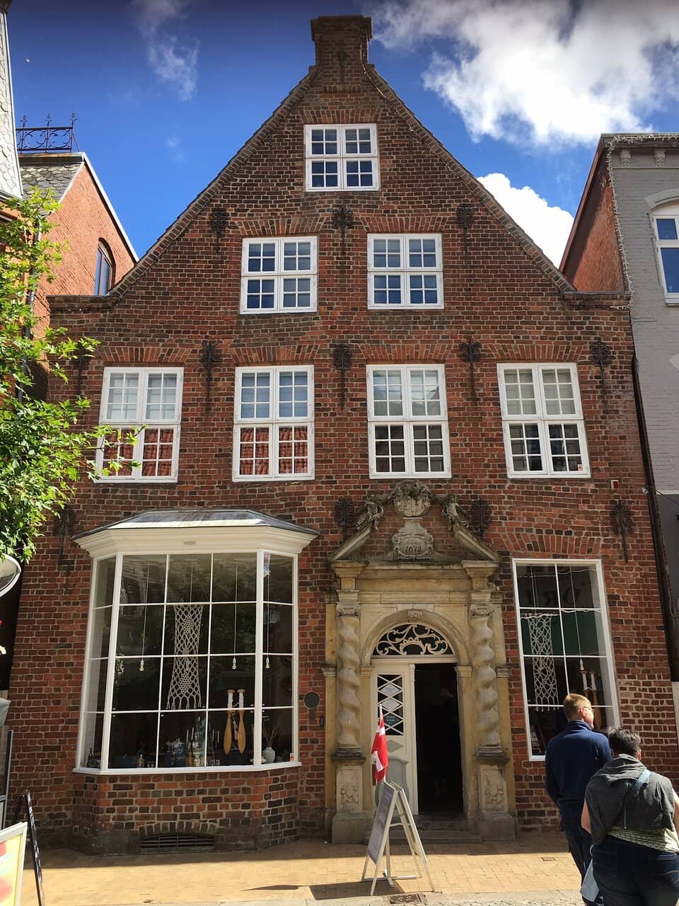 The Lace-Inspired Garden