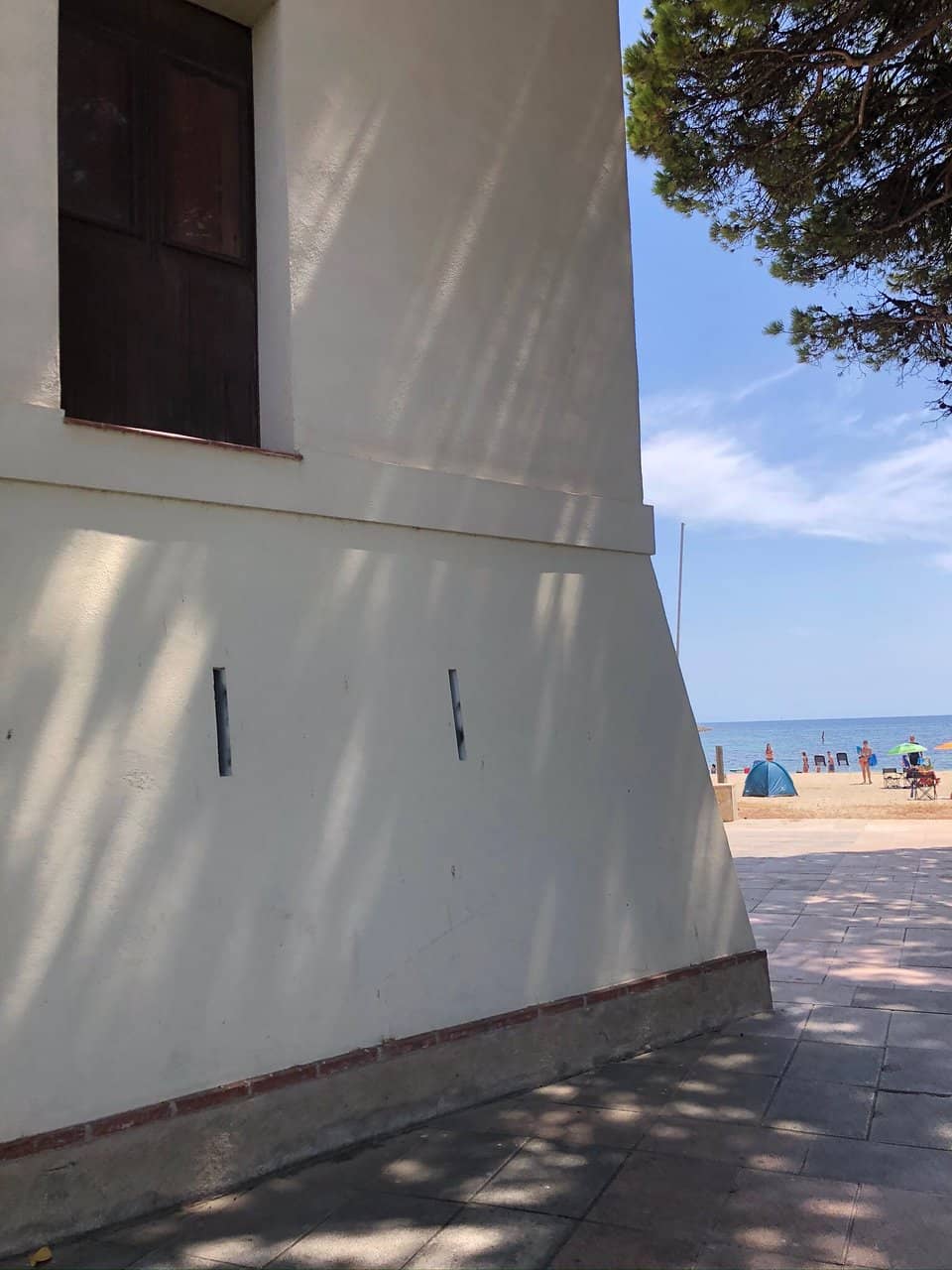 Vertical photo