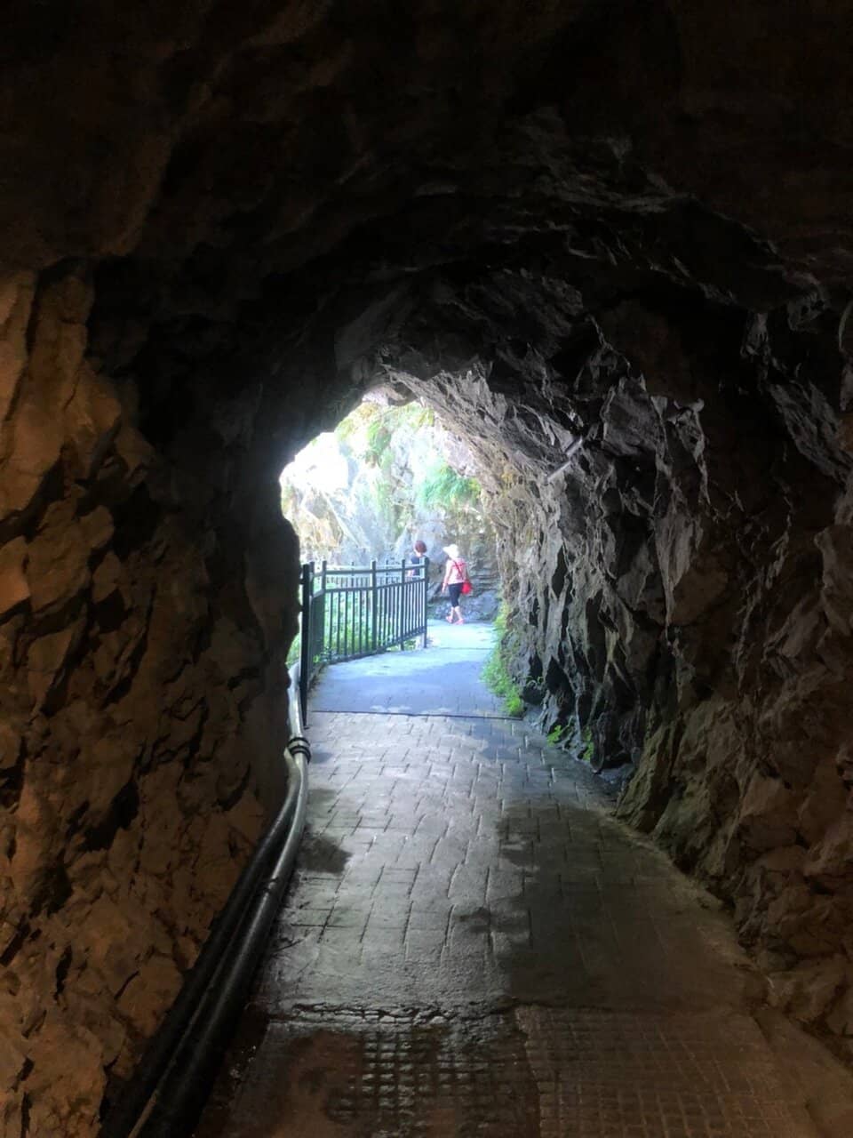 Gorge Vistas