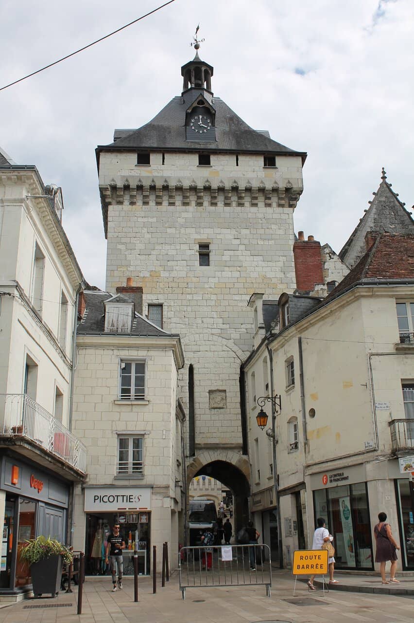 Hôtel de Ville Vicinity