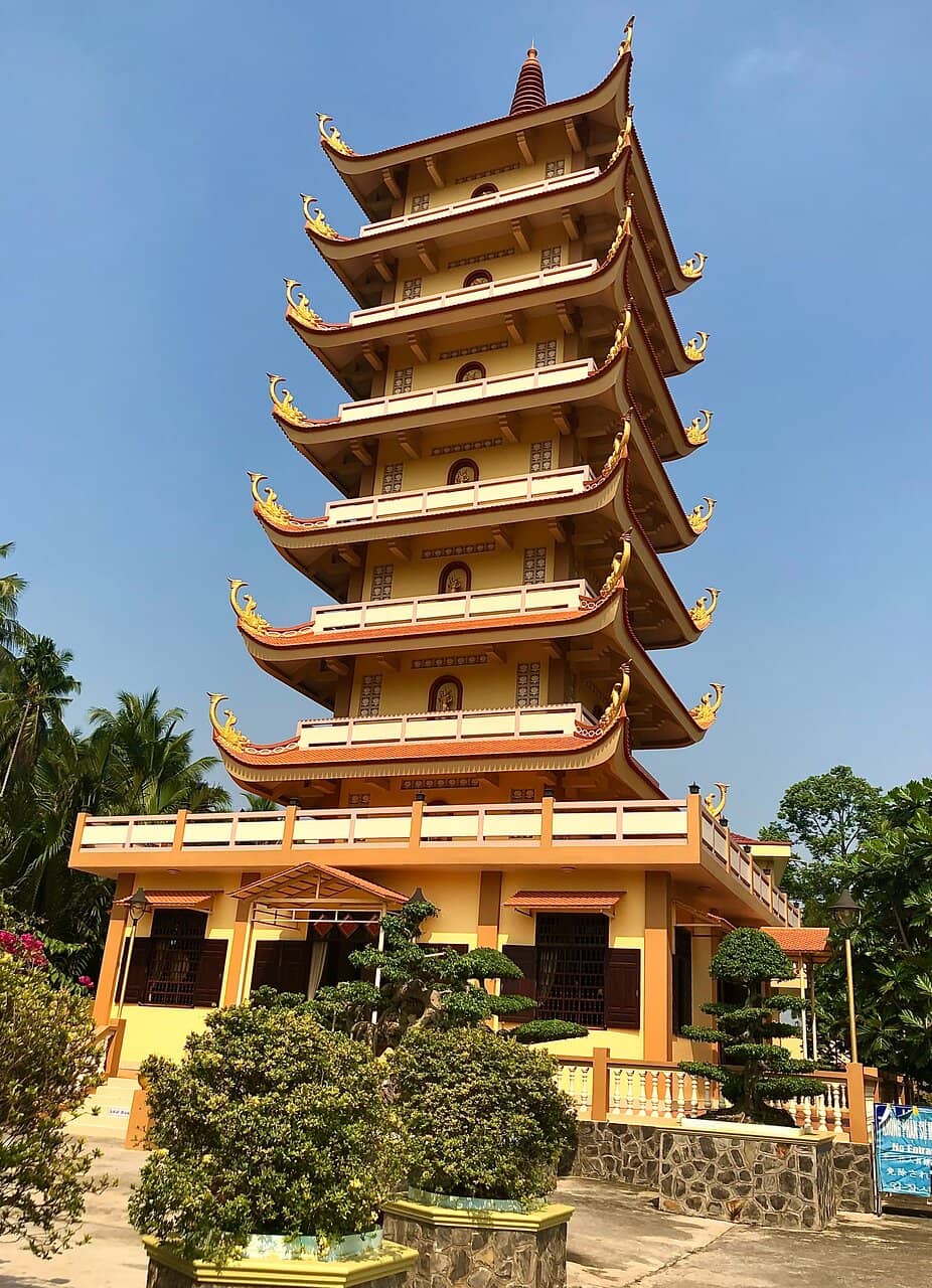 Grand Buddha Statues