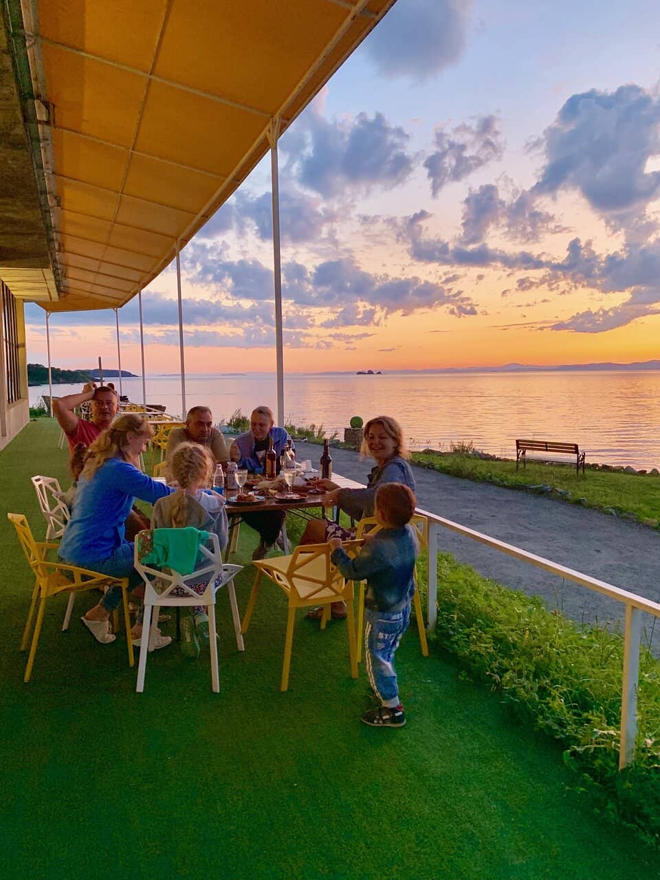 Pogranichnaya Bay (French Beach)