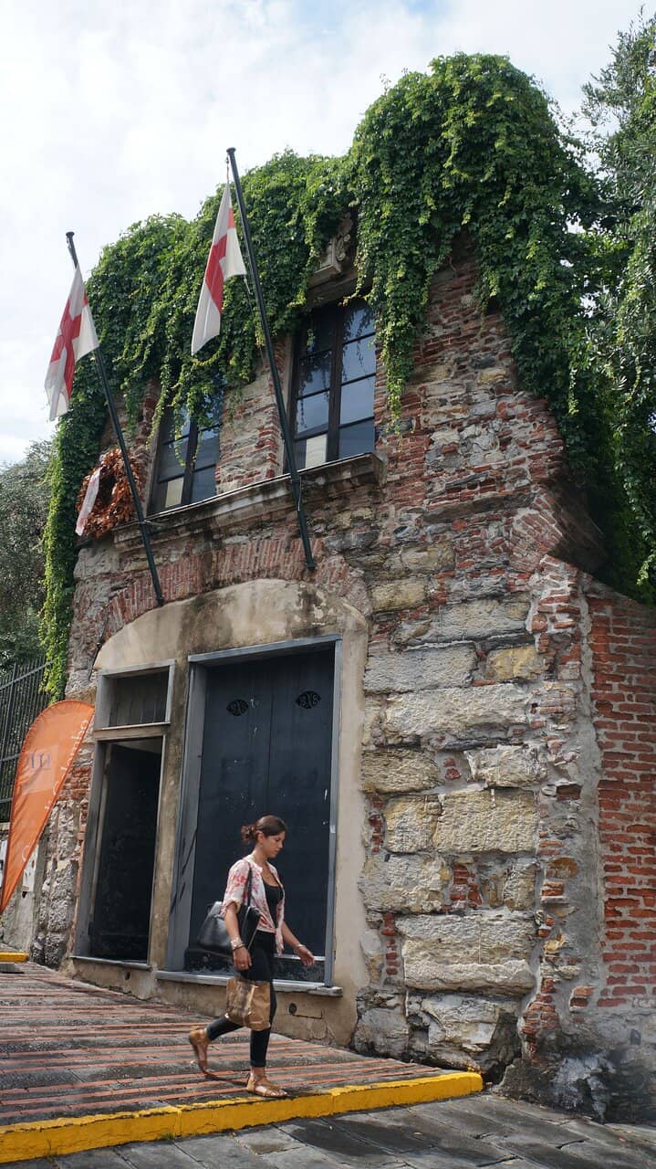 Hidden Piazzas