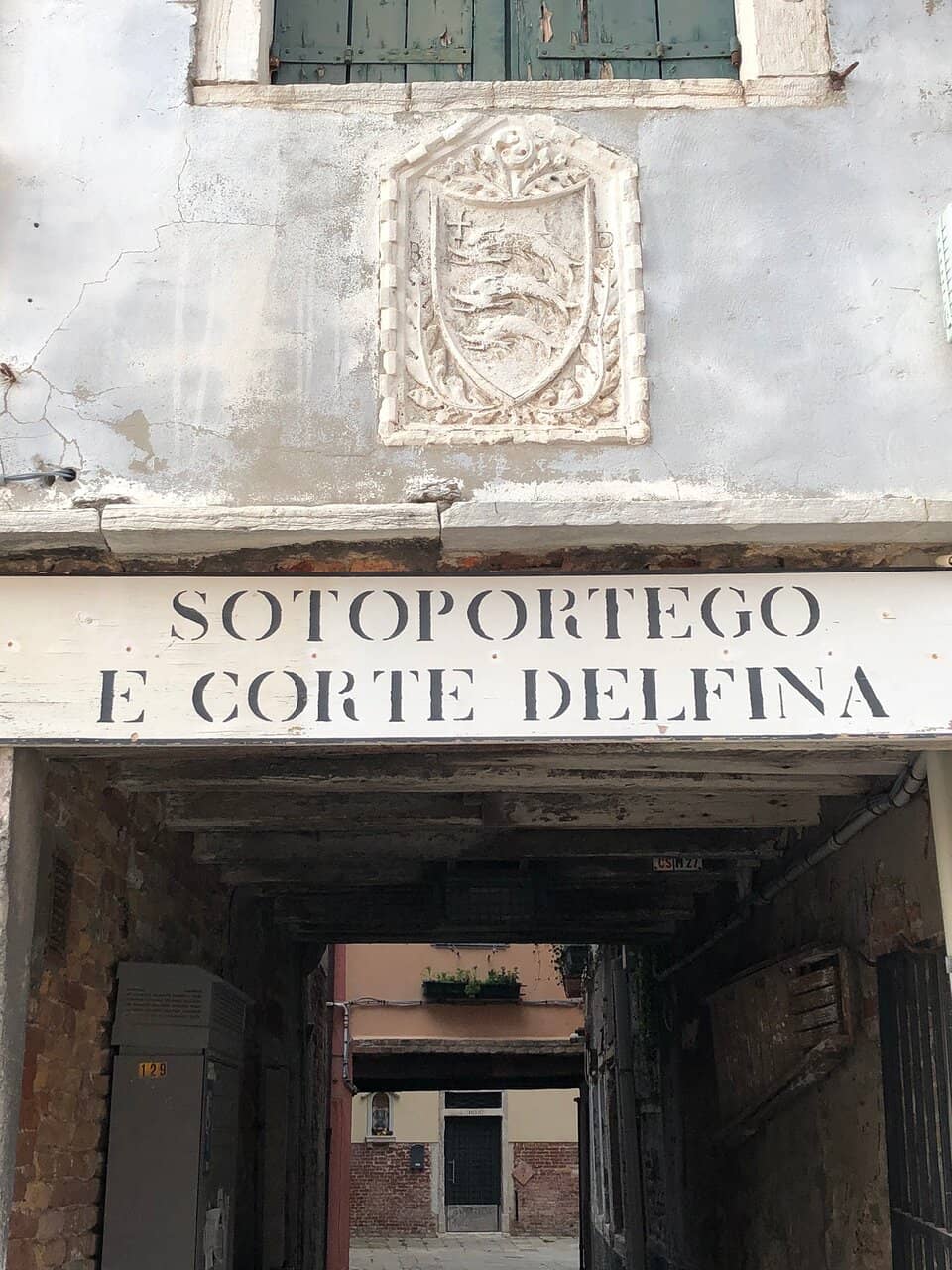 Local Cafes and Eateries