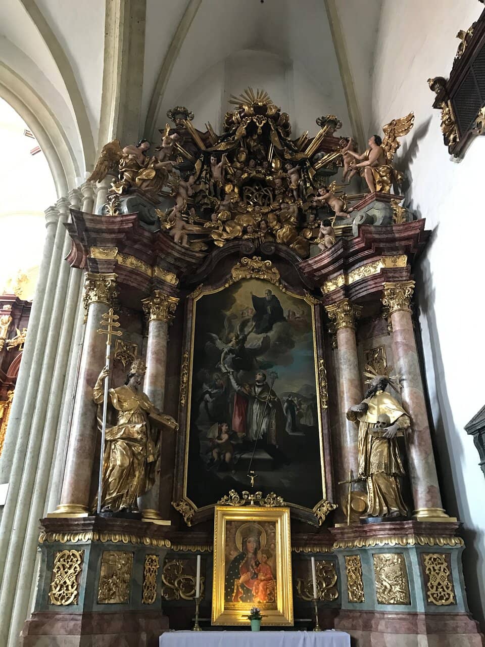 Baroque Library
