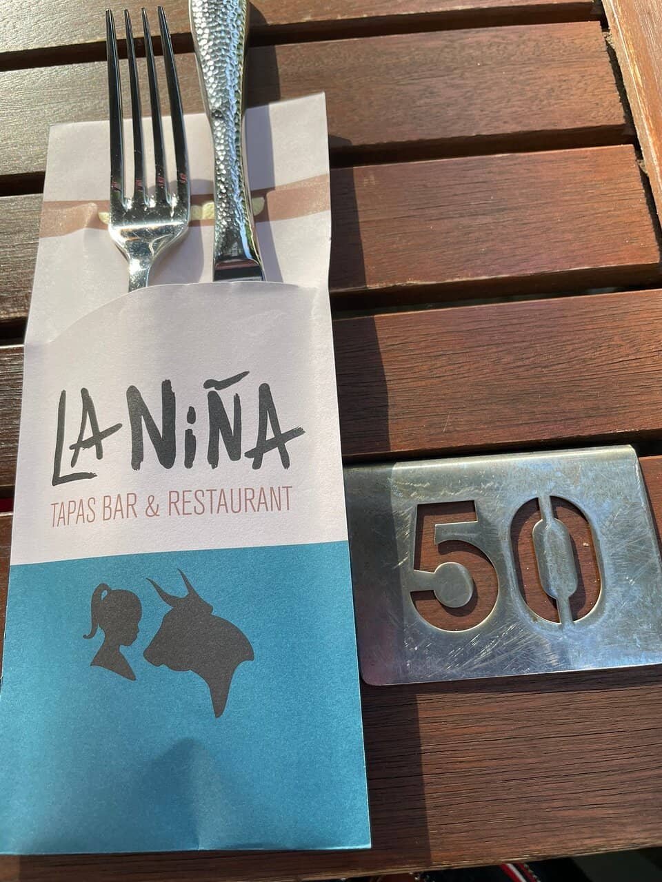 Cozy Old-School Atmosphere