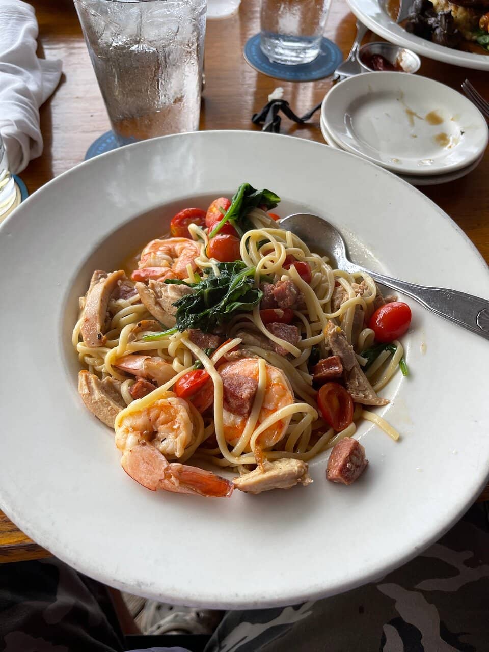 Lively Atmosphere & Live Music