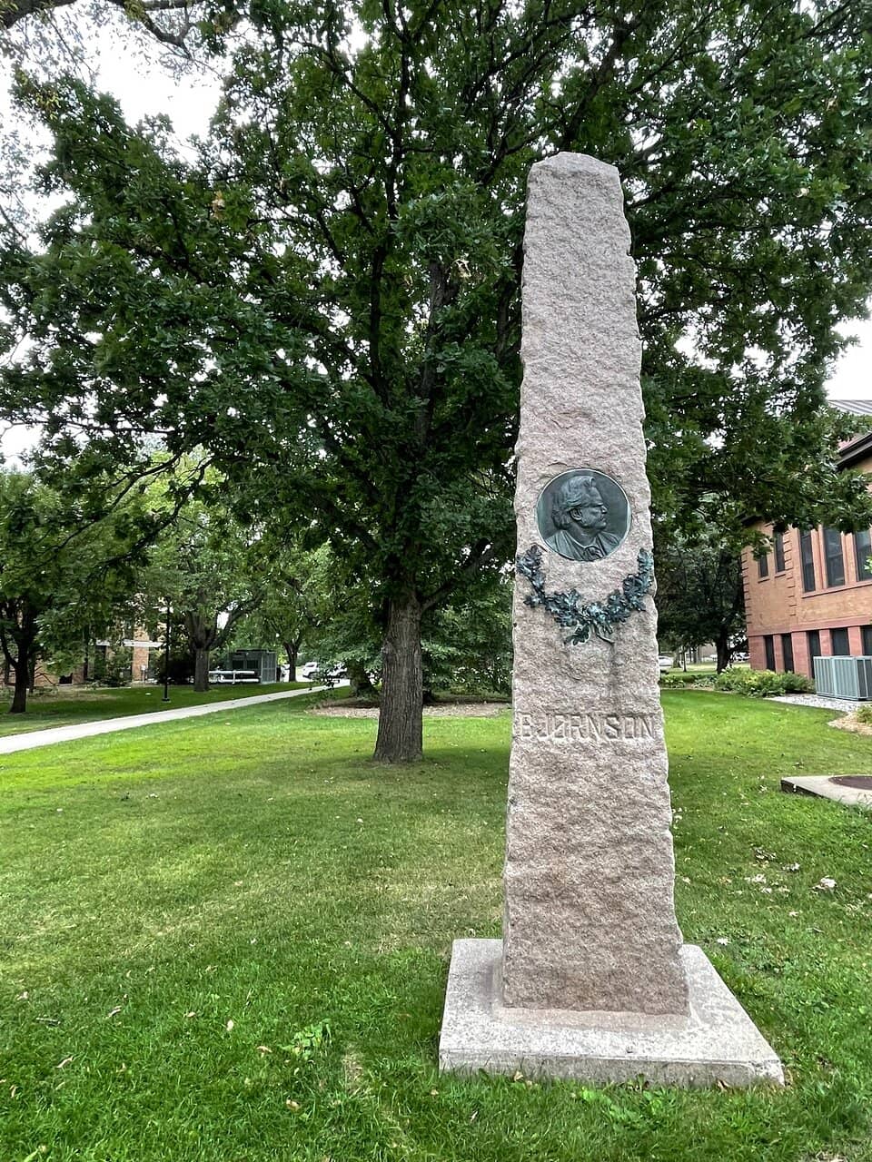 Campus Gardens