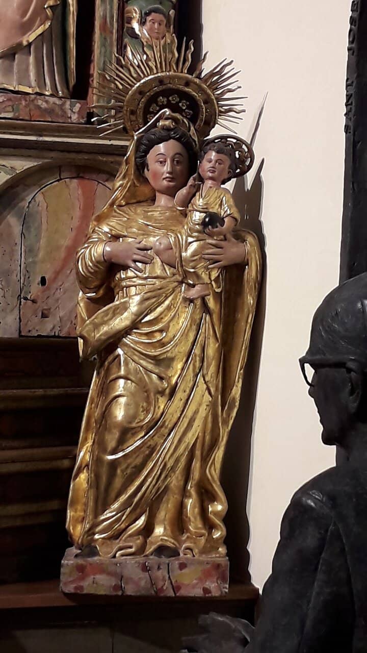 Surprising Modern Interior