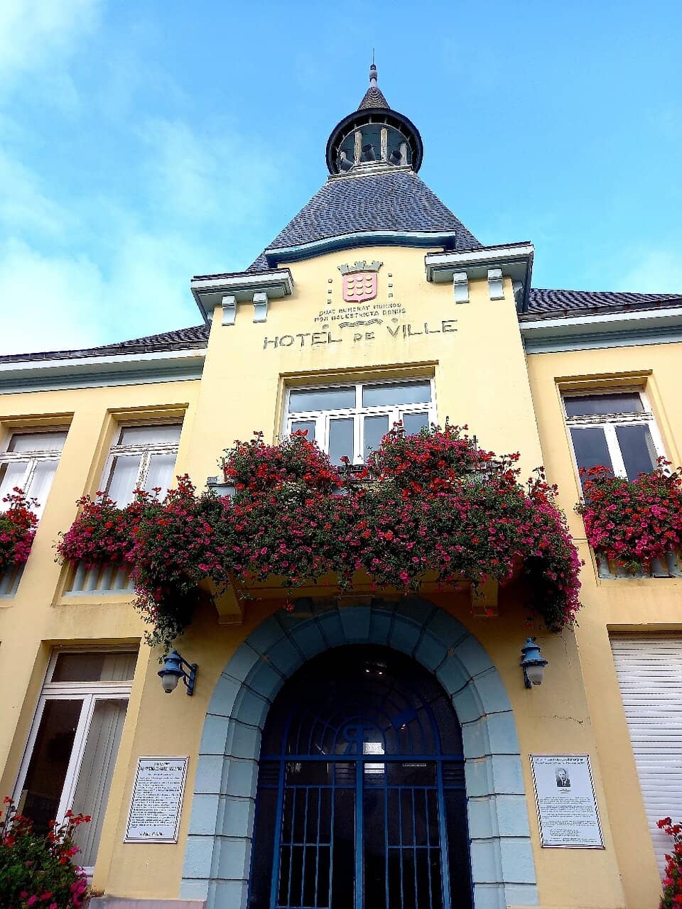 Vertical photo