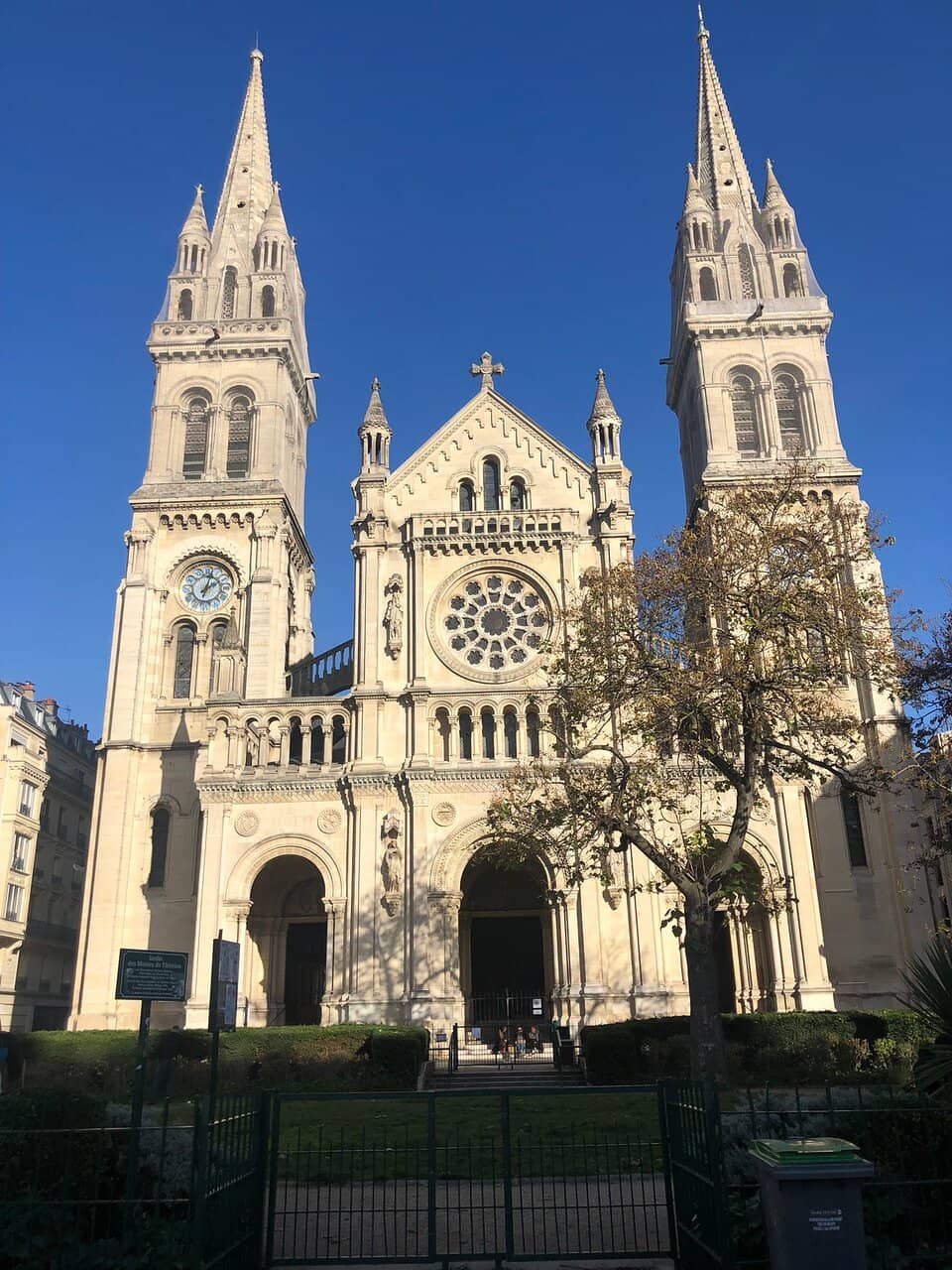 Romanesque & Gothic Architecture