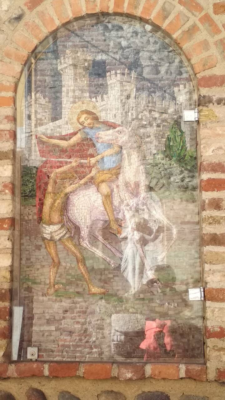 Proximity to Lake Garda