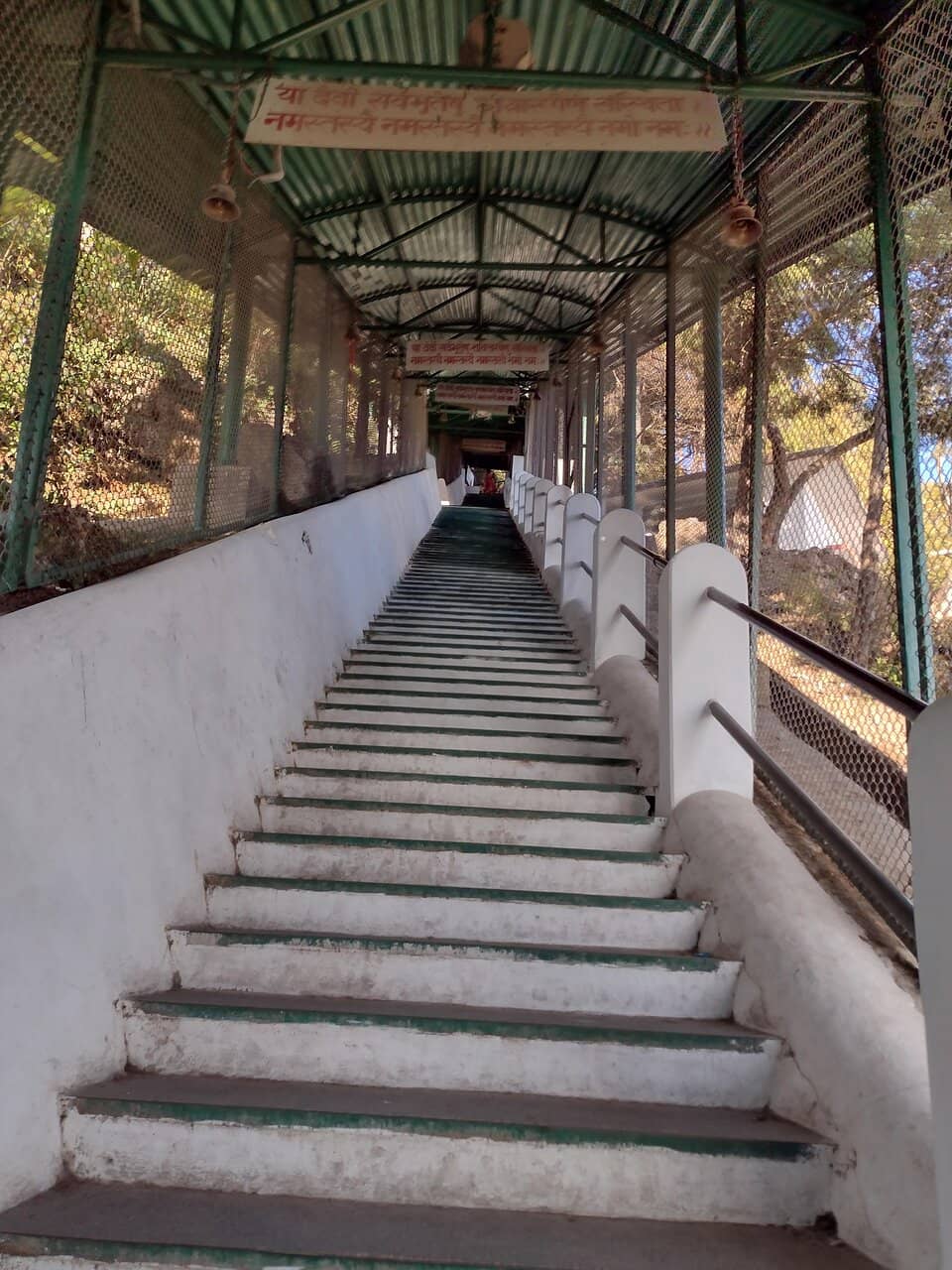 Panoramic Mountain Views