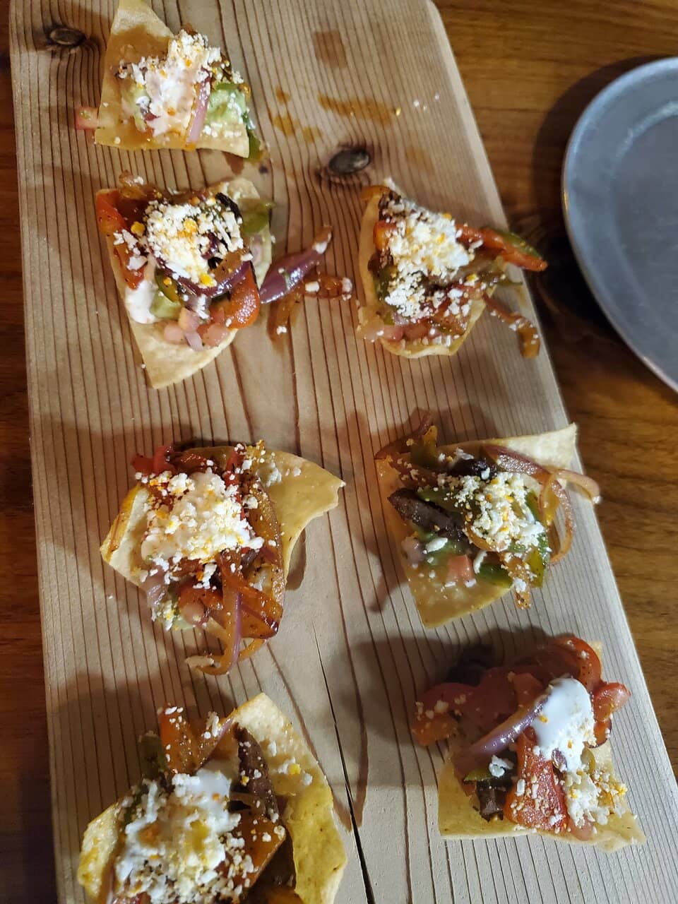 Cozy & Vibrant Atmosphere