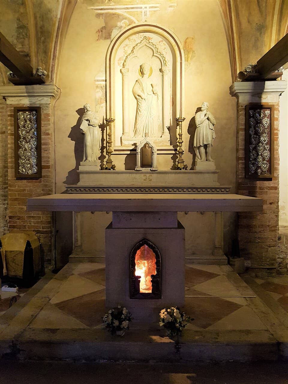 Intricate Architecture