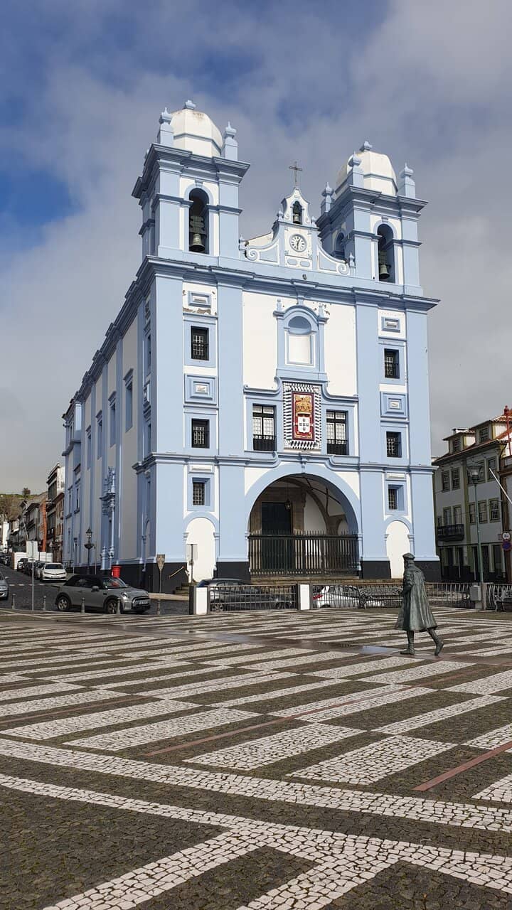 Vertical photo