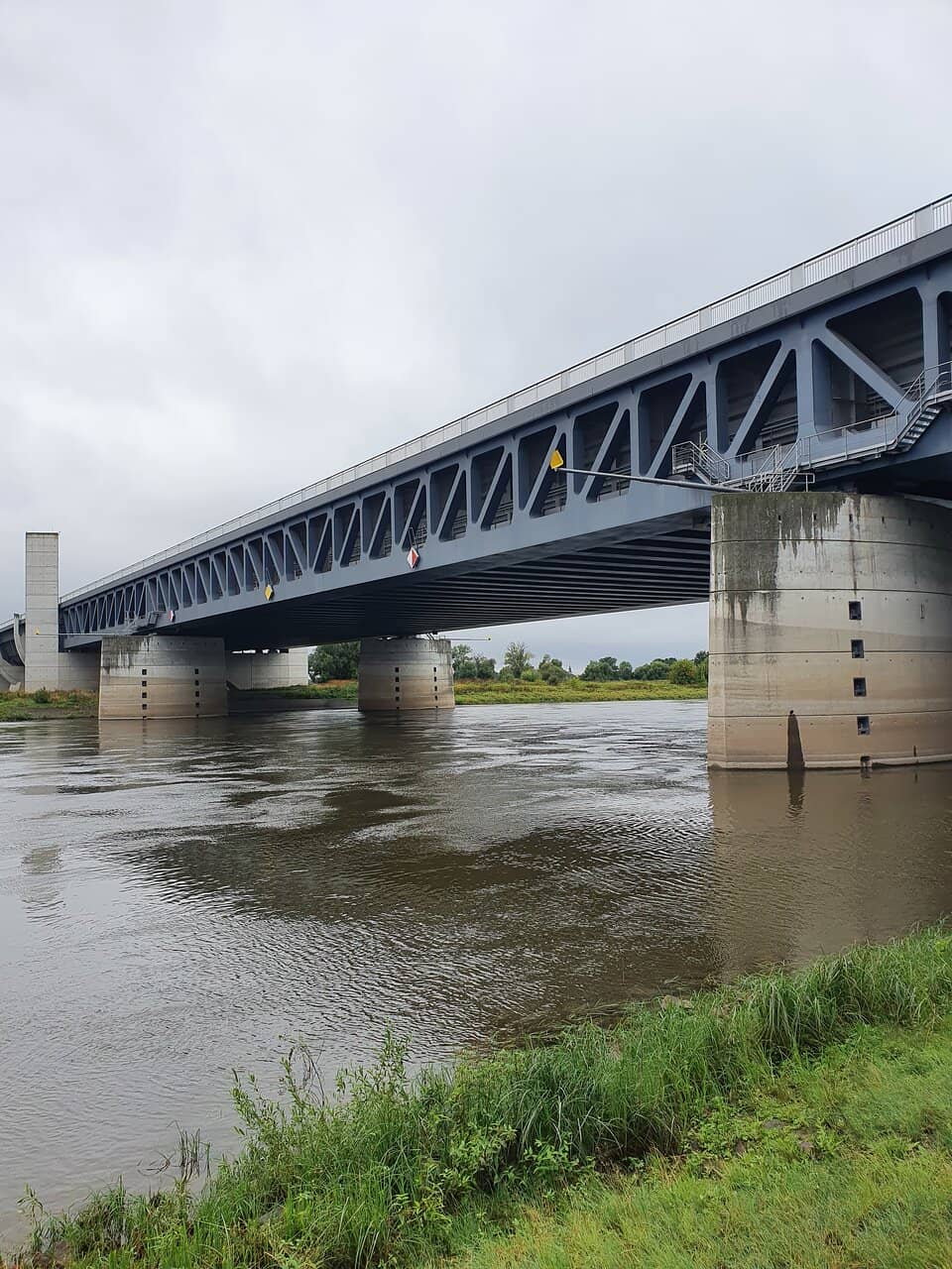 Scenic Walking and Cycling Paths