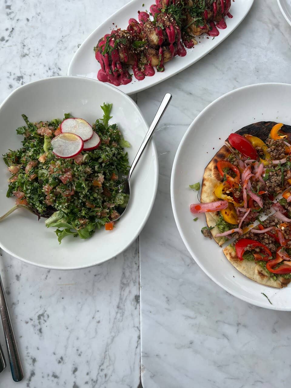 Cozy & Chic Ambiance