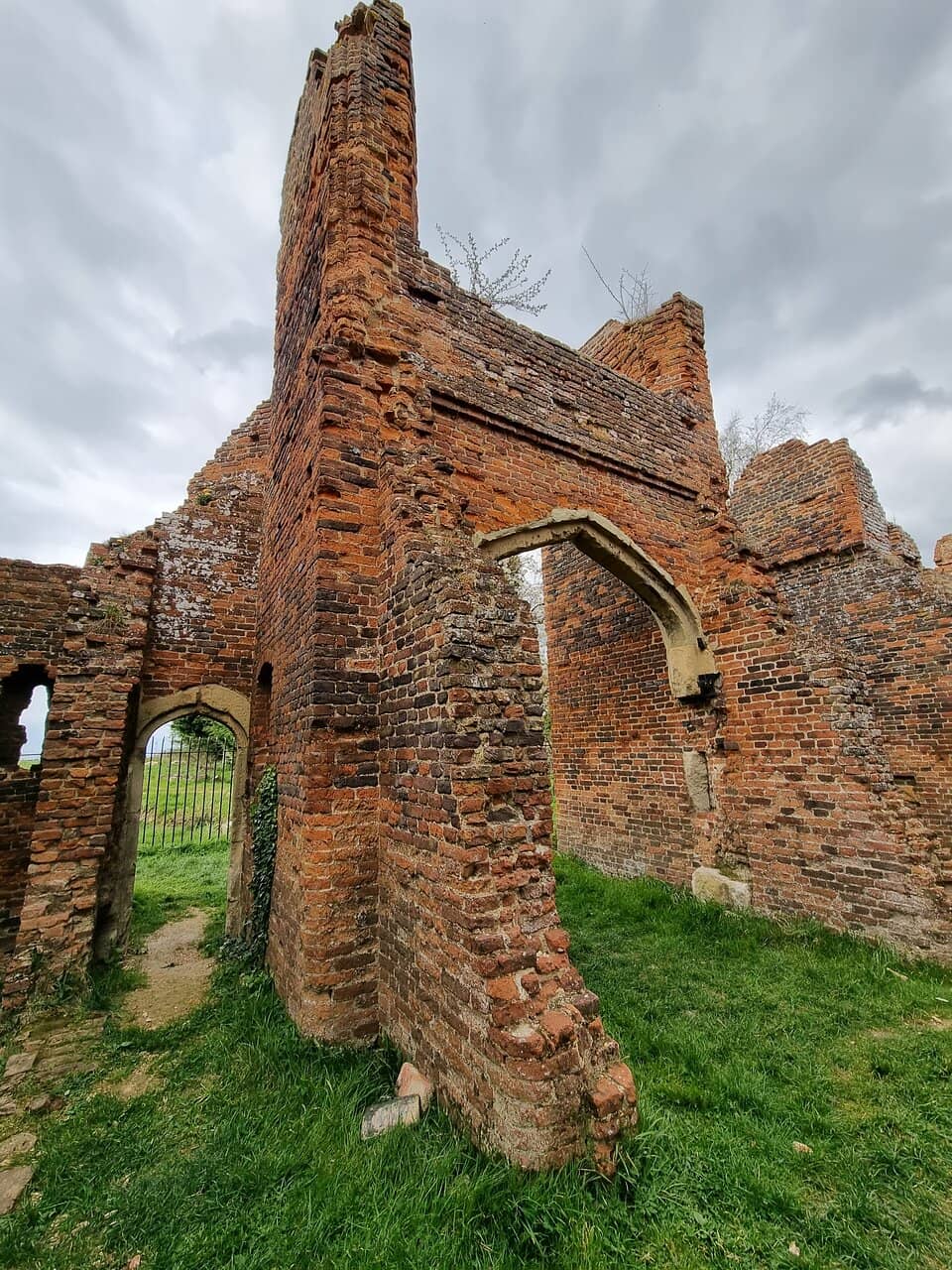 The Gatehouse and Chapel