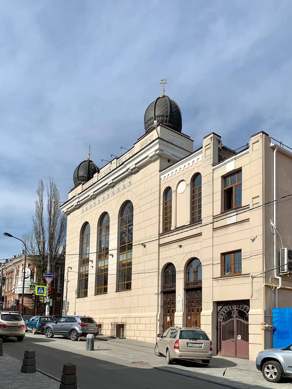 Resilient Jewish Community