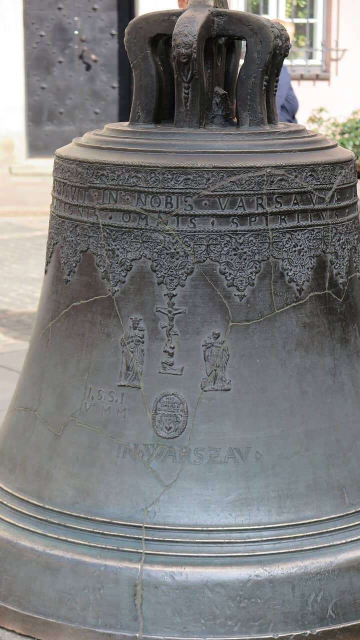 Kanonia Square Charm