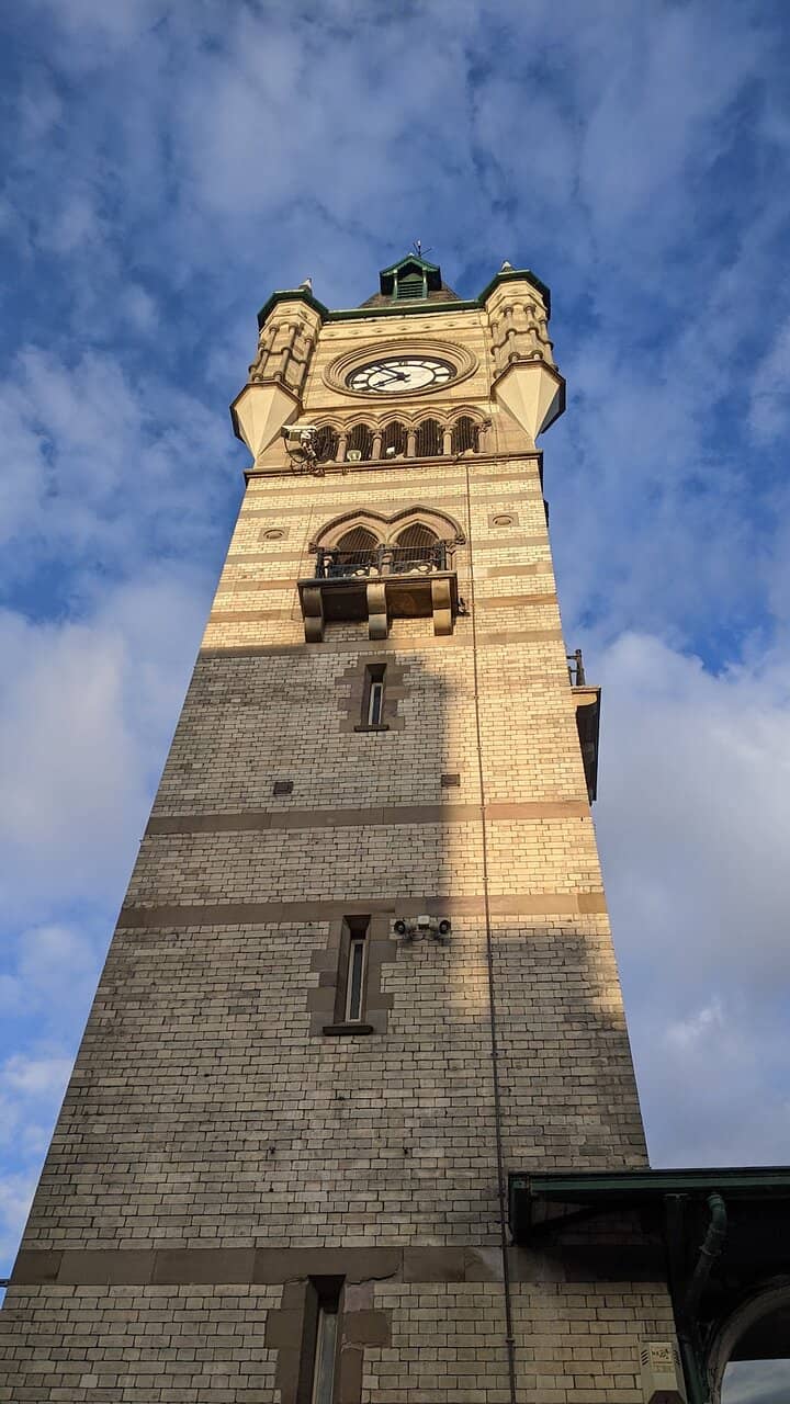 Continental Market (Thursdays)