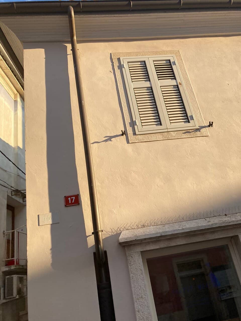 Vertical photo