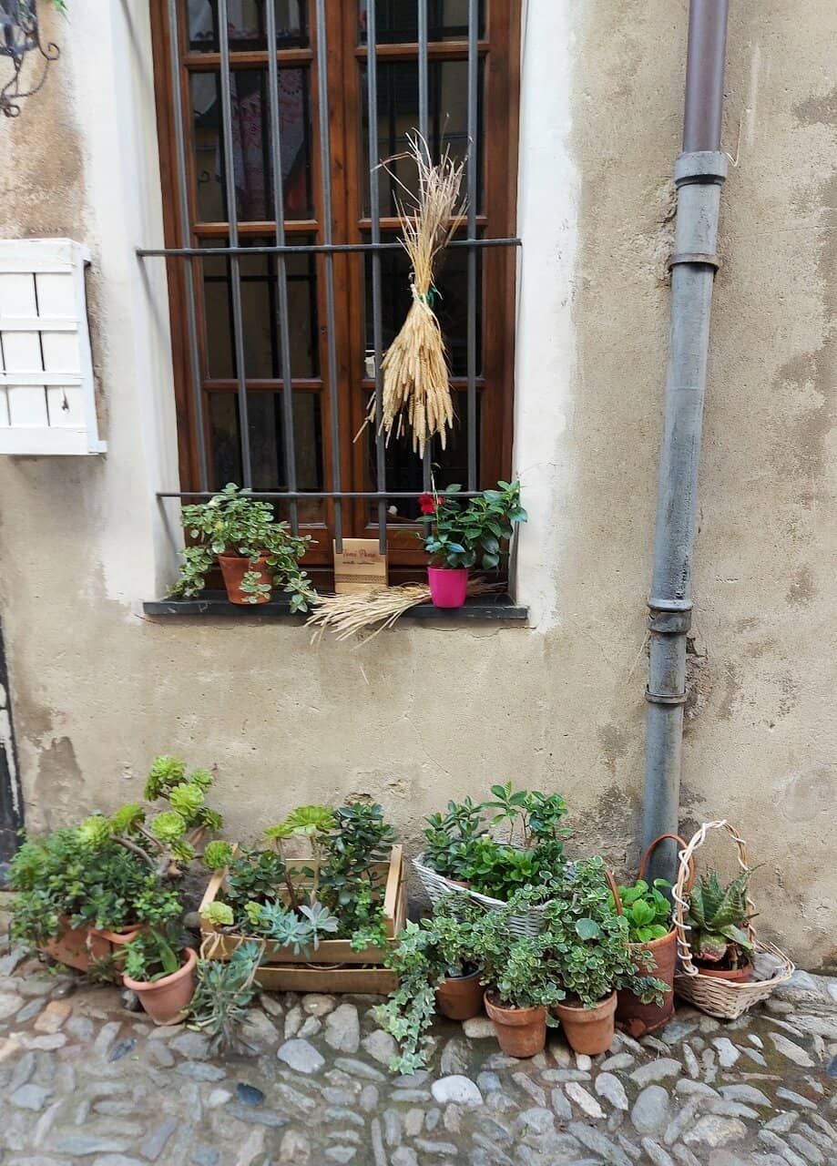 Finalborgo's Medieval Streets