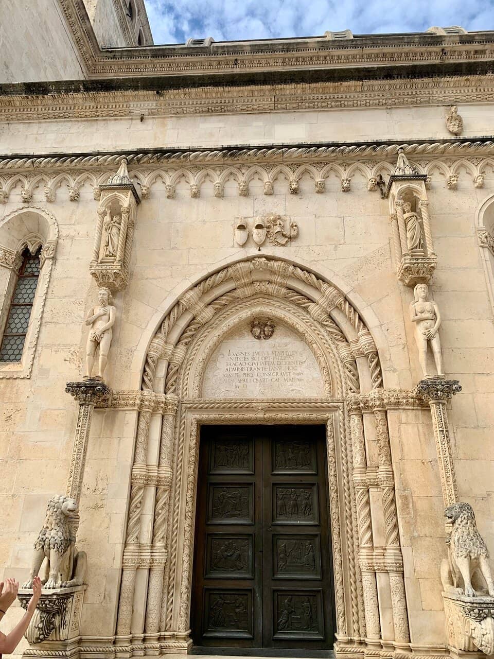 Gothic-Renaissance Architectural Blend