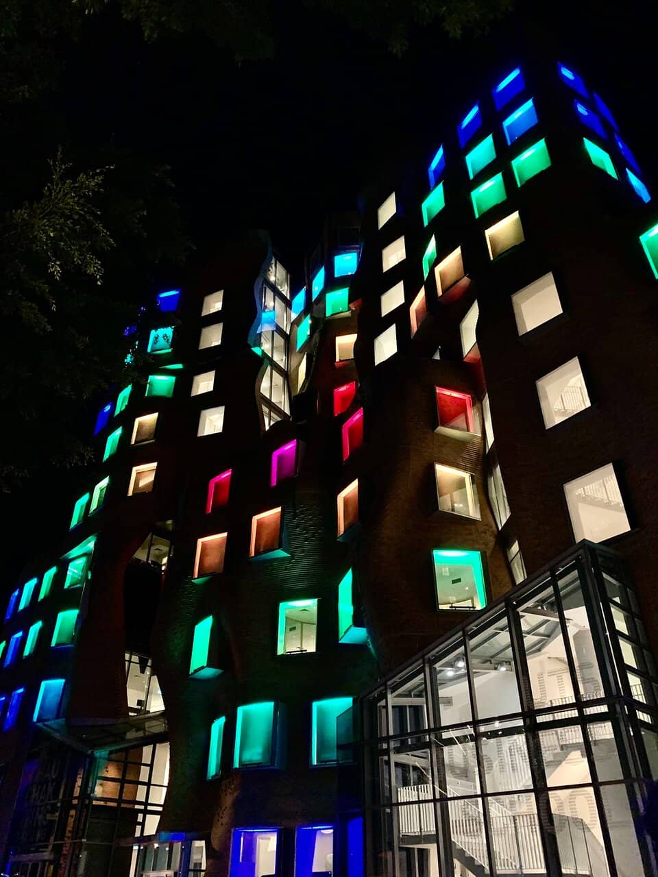 Contextual Brickwork