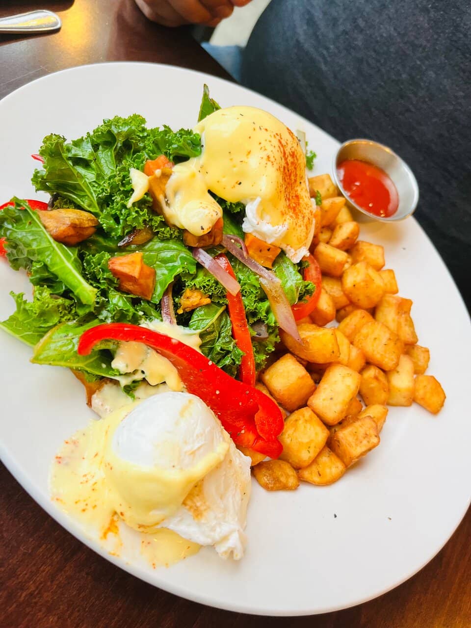 Vibrant & Funky Atmosphere