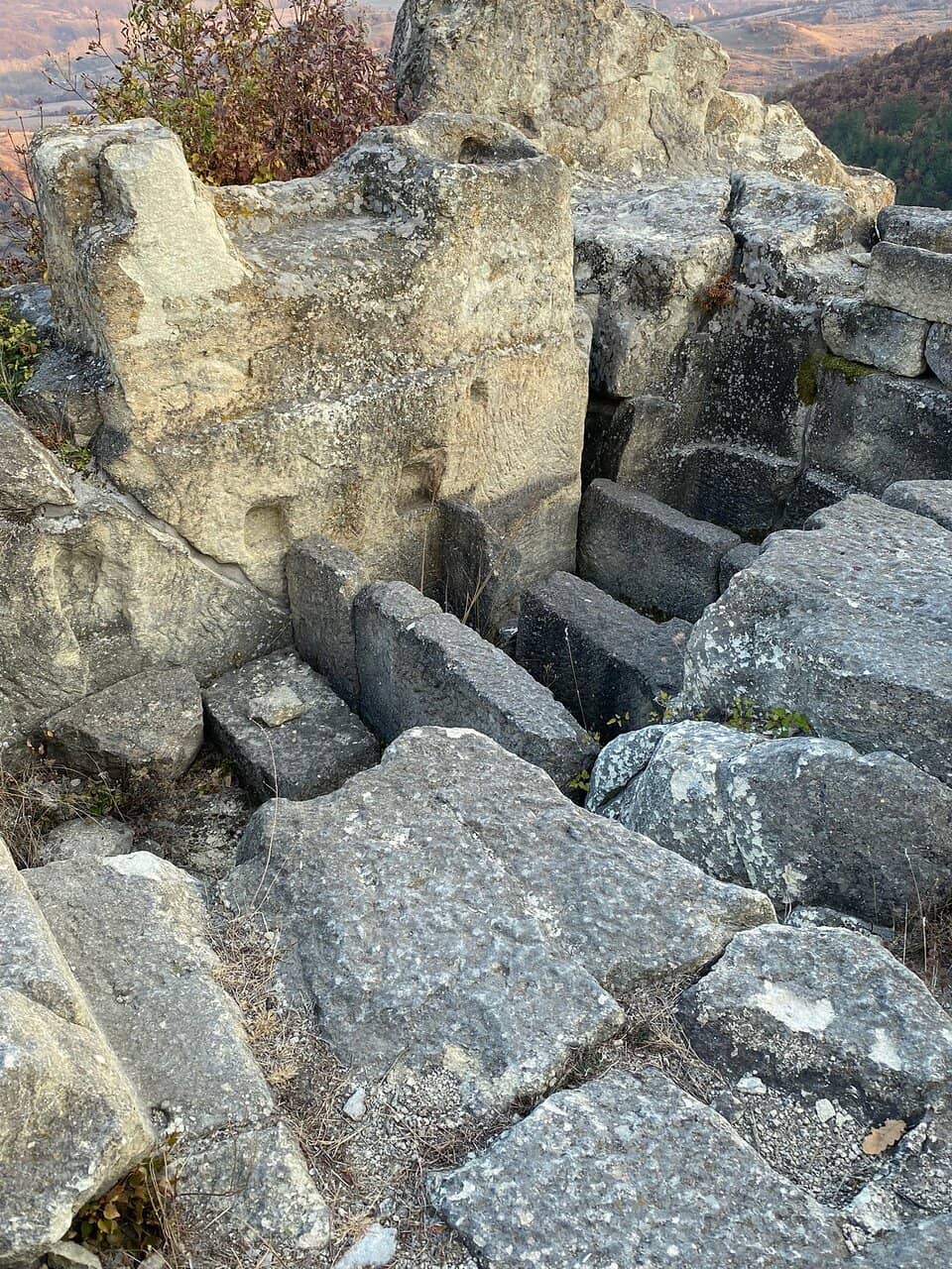 Panoramic Hilltop Views