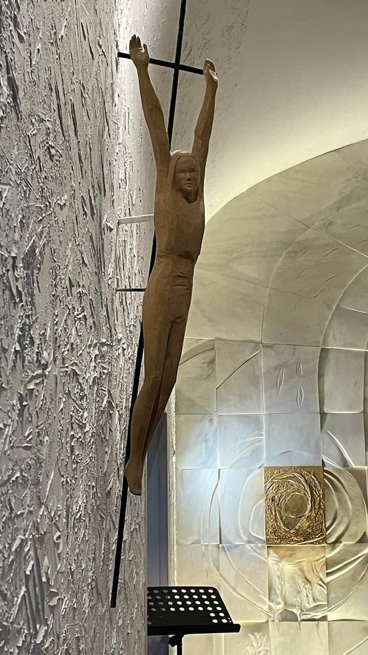 Peaceful English Mass