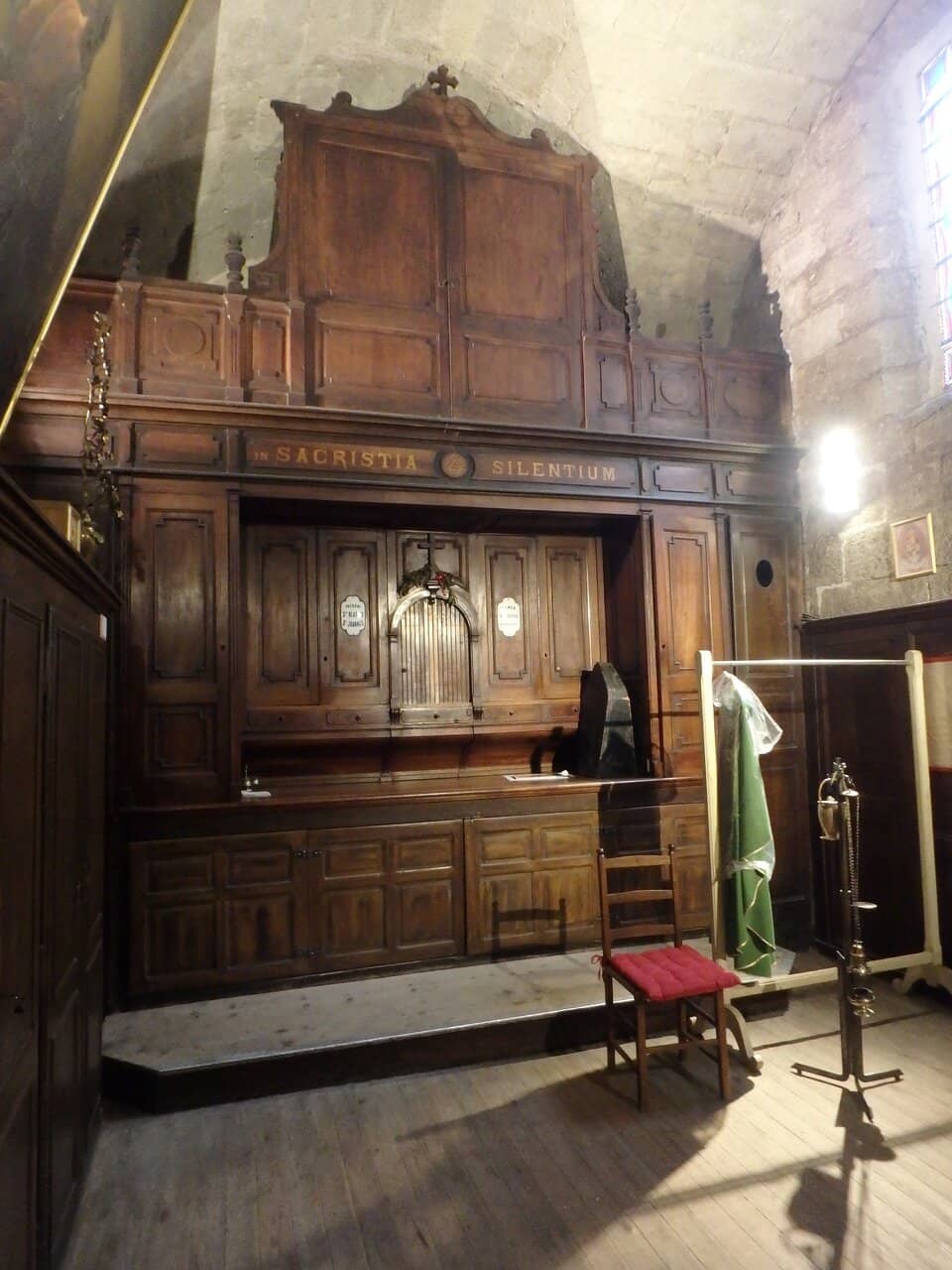 Organ Music & Acoustics