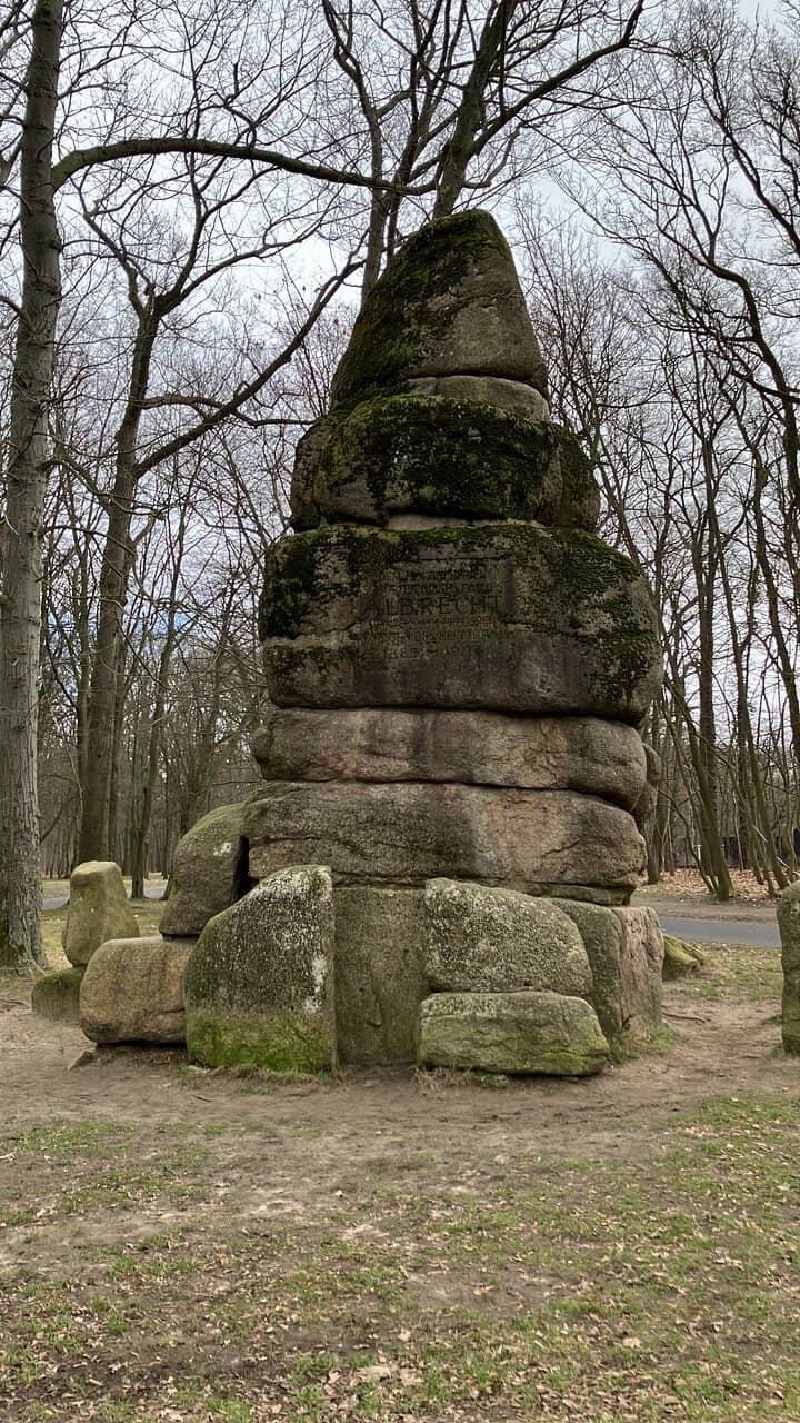 Grilling Spots & Playgrounds