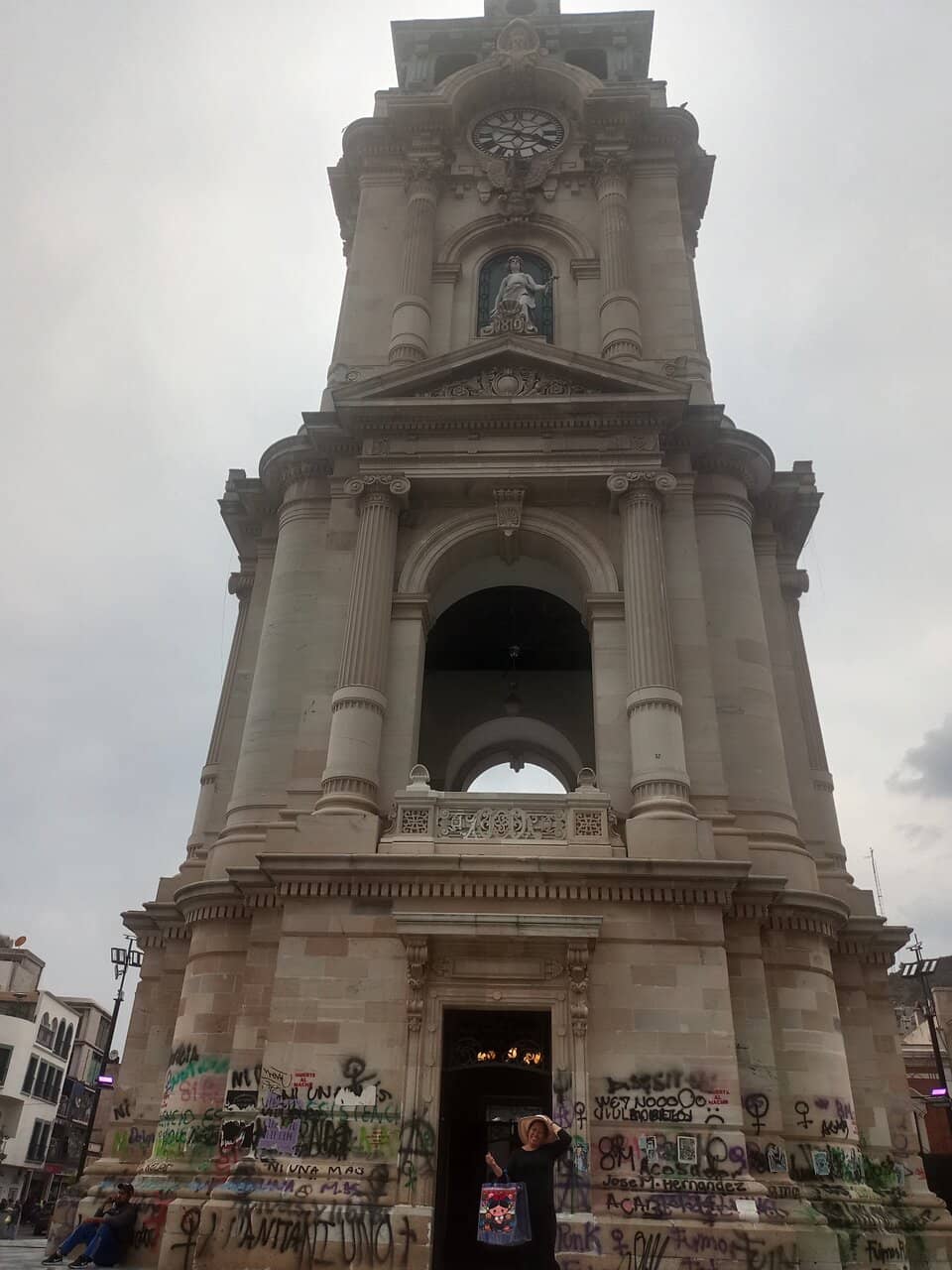 Surrounding Plaza