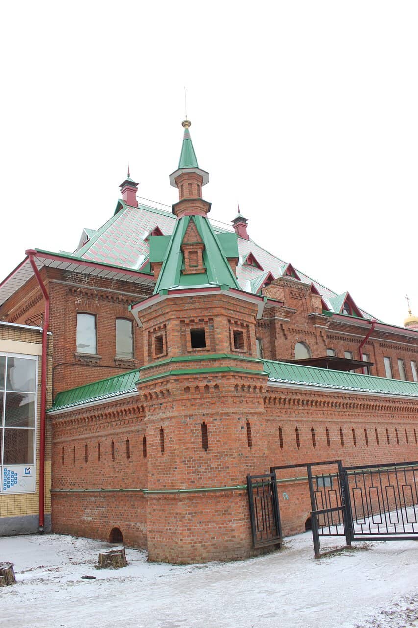 Tsna River Embankment