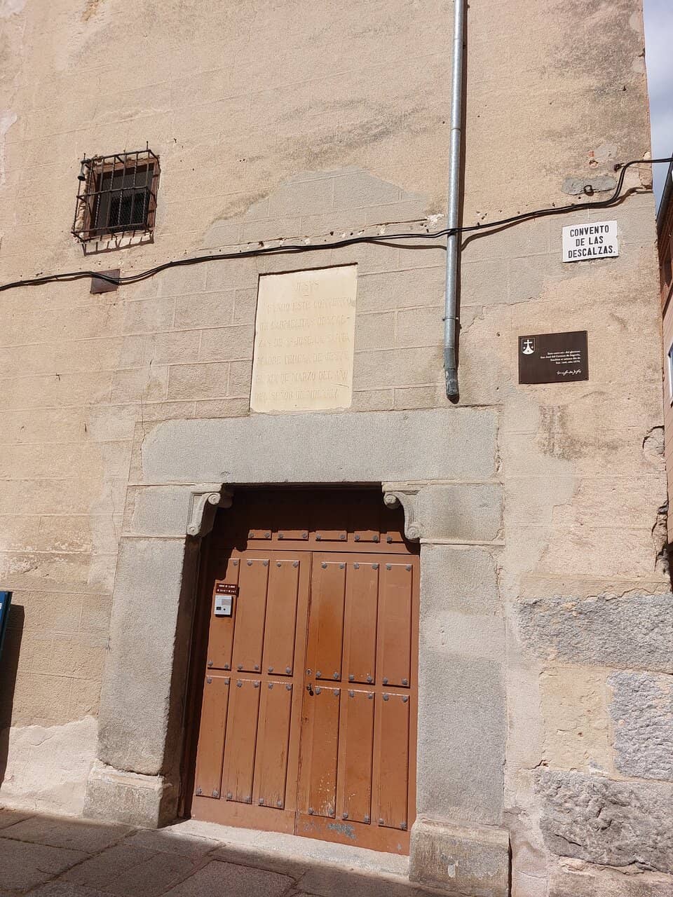 Vertical photo
