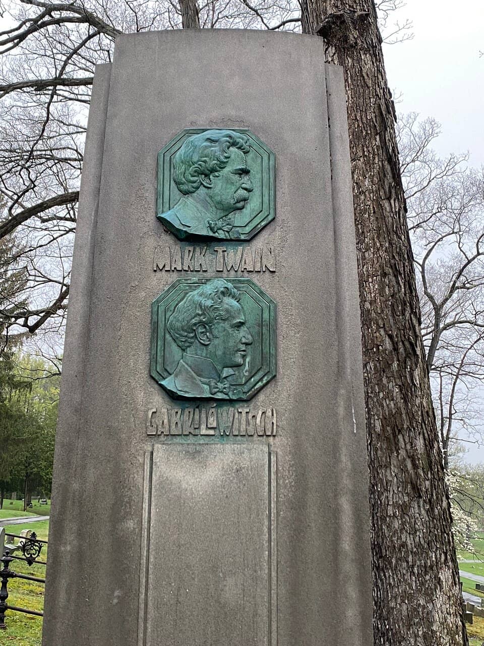 Celebrity Gravesites