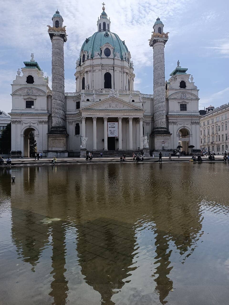 Tranquil Park Ambiance