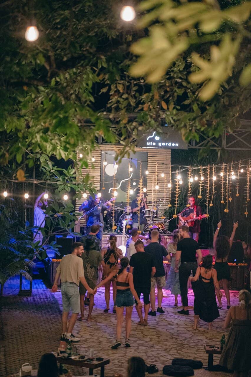 Live Music and Cultural Nights