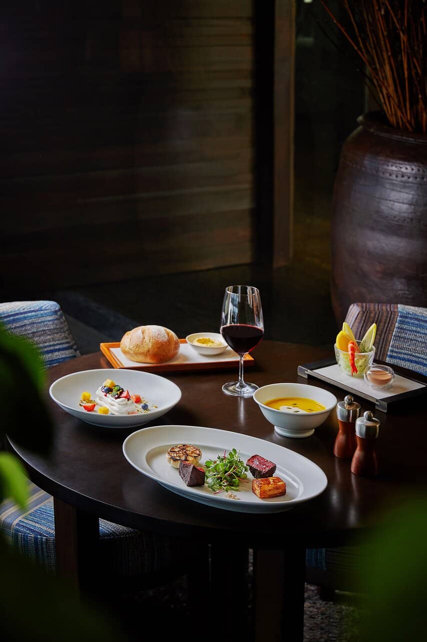 Expertly Grilled Meats & Seafood