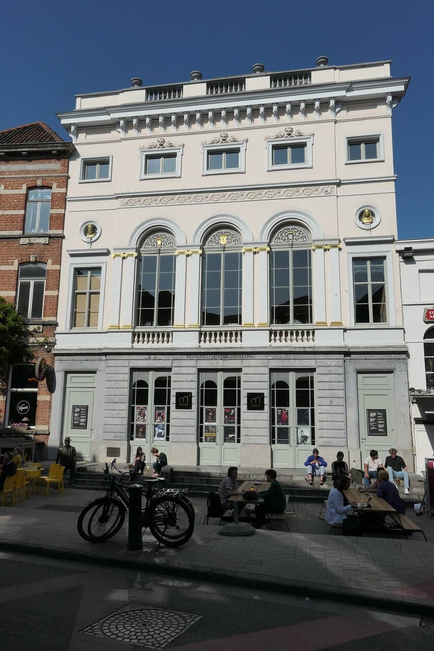 Renaissance Ambiance