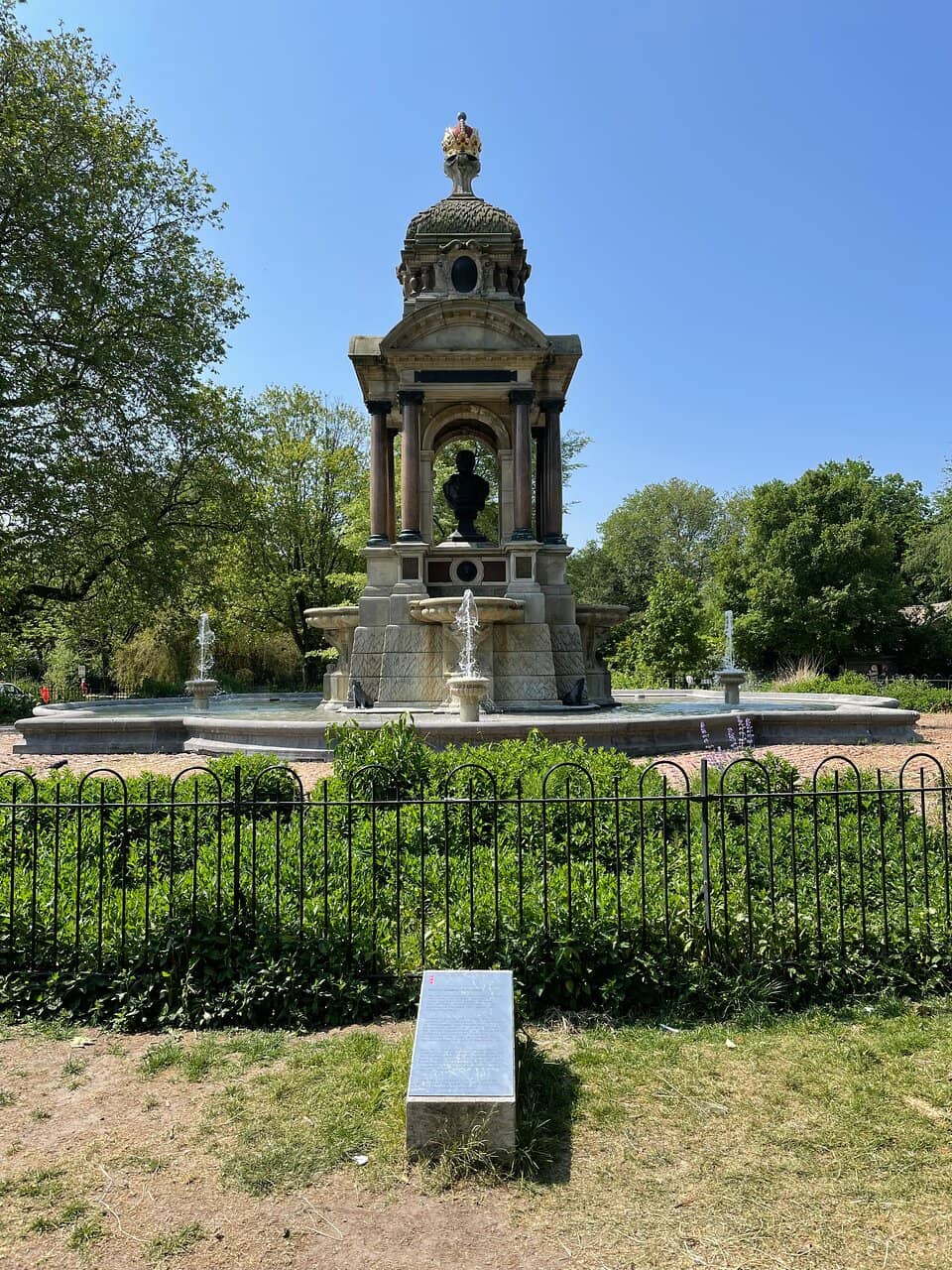 Doctor Sarphati Monument