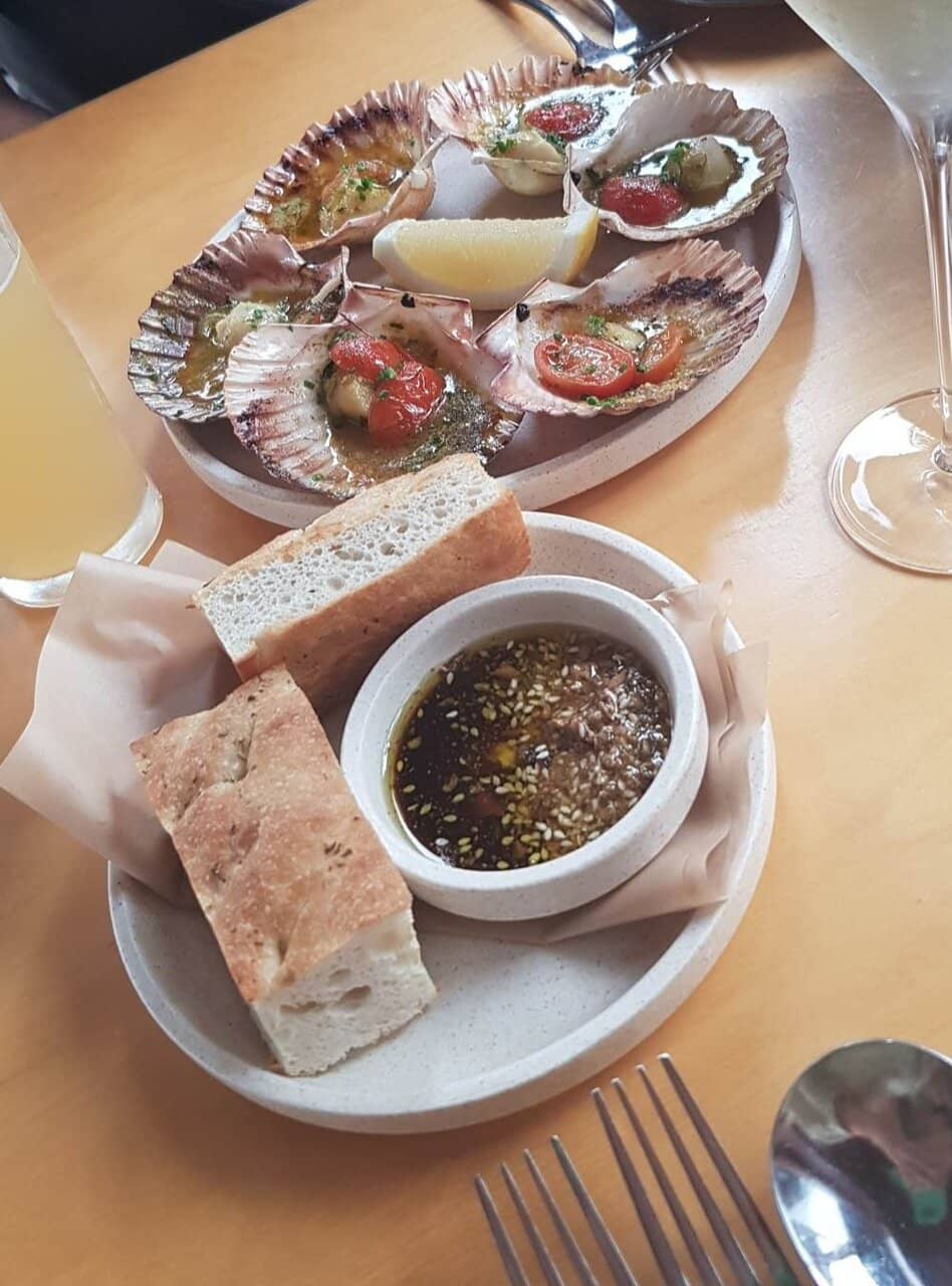 Fresh Oysters and Flavorful Mains