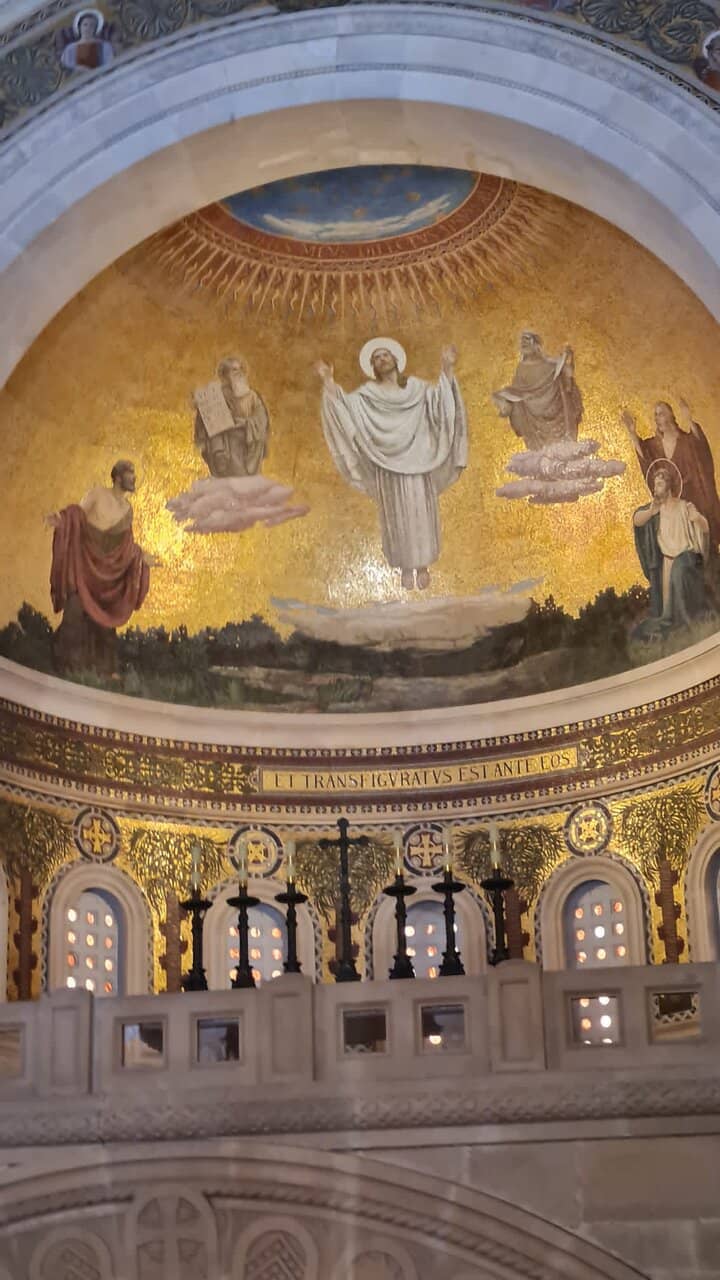 Panoramic Valley Views